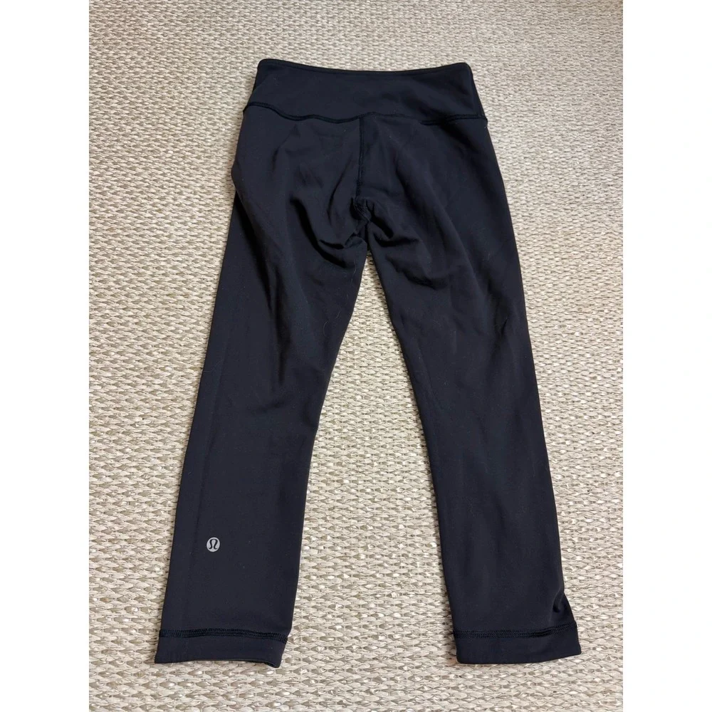 Lululemon Dark Forest Green black reversible low Rise Cropped Leggings Capri 4